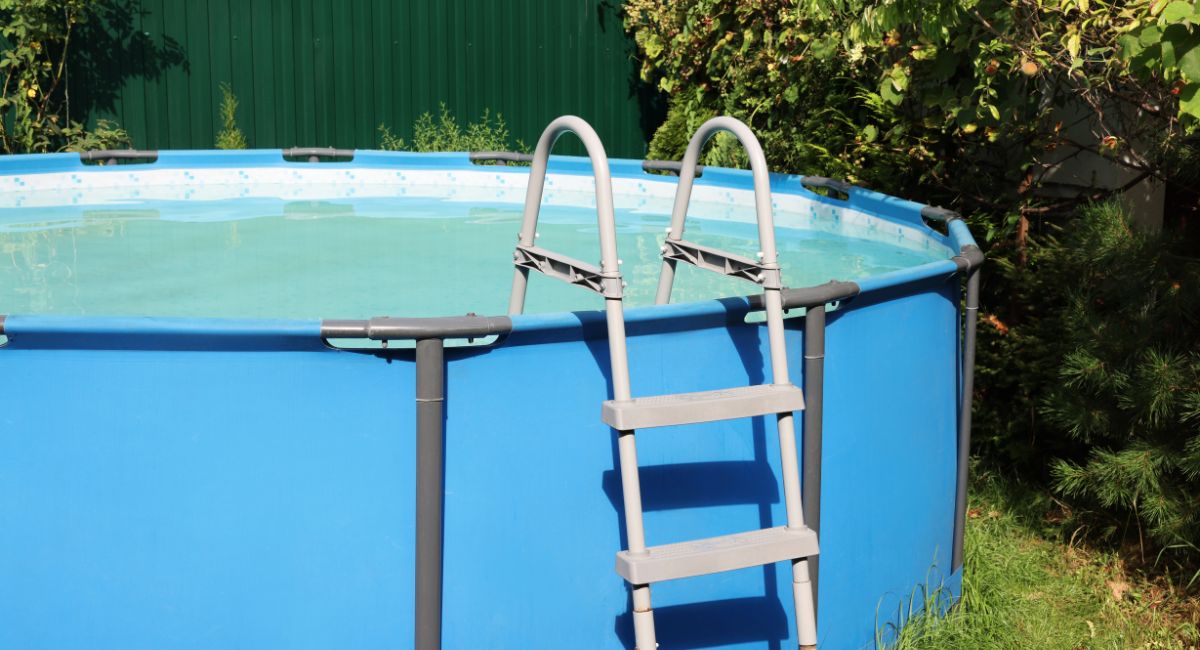 above ground pool